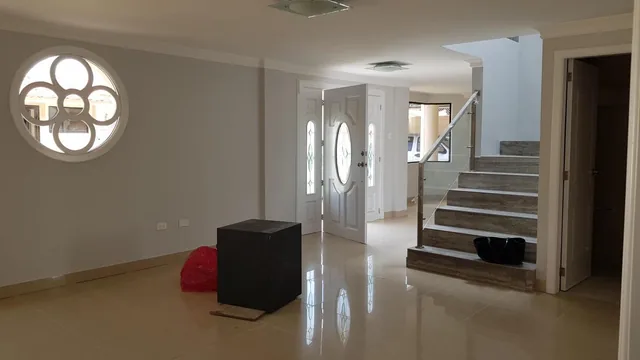 Vendo - Amplia Casa Remodelada - 4 Habitaciones - Los Chillos - Capelo — imagen 3