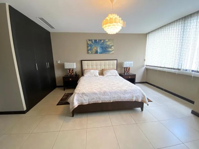 Departamento en Venta Full Amoblado con Vista Al Área Social en Puerto Santa Ana, Guayas — imagen 3