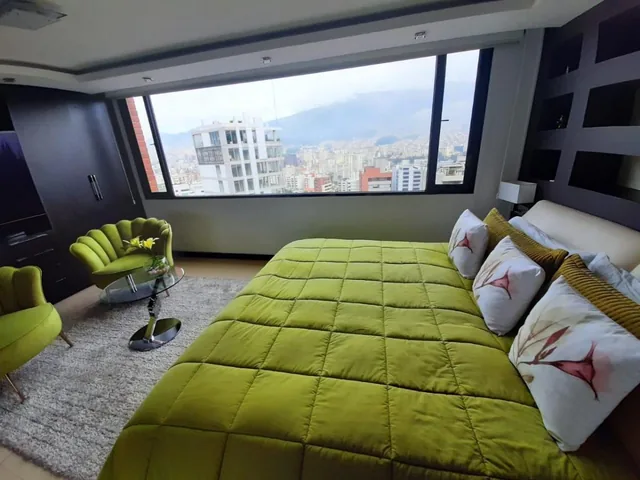 Vendo Departamento Vista Espectacular - Sector Gonzalez Suárez — imagen 2