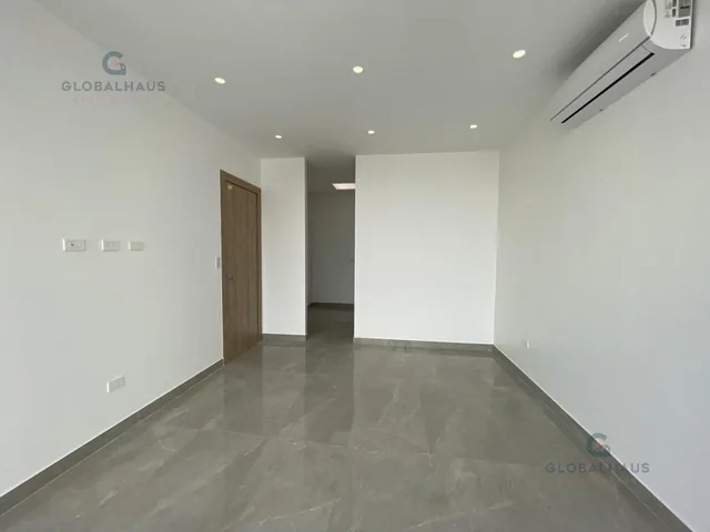 Venta de Casa en Isla Celeste - 4 Habitaciones, Piscina con Cascada. m. C. Guayas — imagen 4