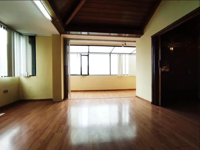 Departamento en El Corazón de Quito Sector La Paz — imagen 2