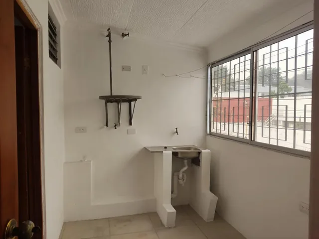 Urdesa Central Vendo. Primer Piso Alto. Tres Dorm., Guayas — imagen 3