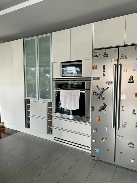Hermoso y Amplio Departamento de 3 Dorm. — imagen 5