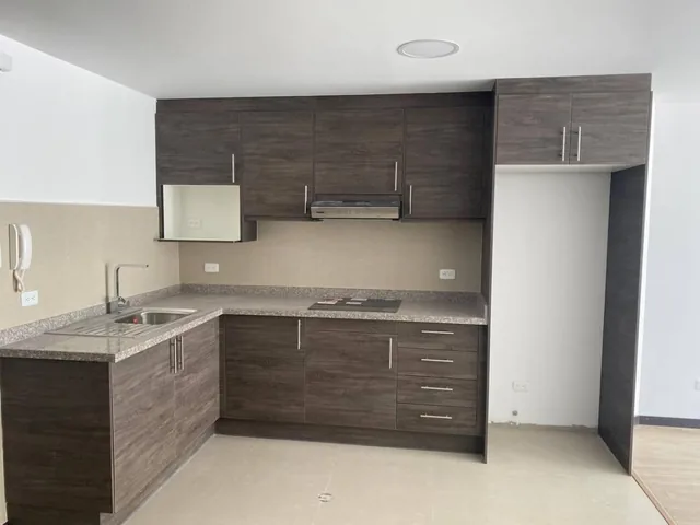 Hermoso Departamento 3 Dorm. Hacía Atrás Embajada Americana — imagen 2