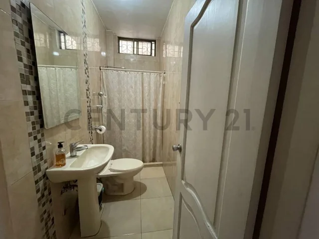 Casa en Venta en Ciudadela Ietel, Norte de Guayaquil, Guayas — imagen 5