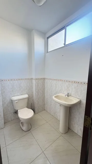 Vendo Casa en Belohorizonte Tres Dorm. Cada Uno con Su Baño Patio Enorme Más Suite, Guayas — imagen 5