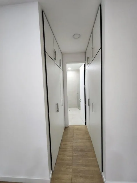 Vendo Espectacular Departamento de 3 Dorm. en Cumbayá — imagen 2