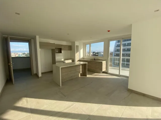 Departamento de Lujo! Primera Línea de Mar! Manta, Manabí — imagen 5