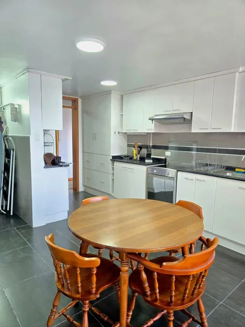 Rento Departamento Amoblado, Sector La Granja. 140 m². 3 Dorm.. Provincia de Pichincha — imagen 4