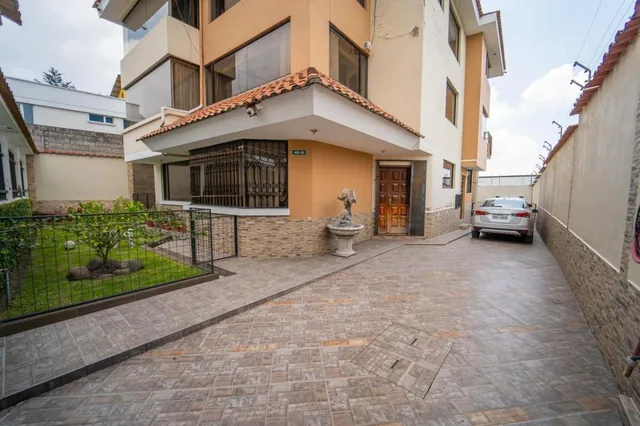 Casa en Venta 444 m² San Isidro del Inca - Buenos Aires — imagen 4