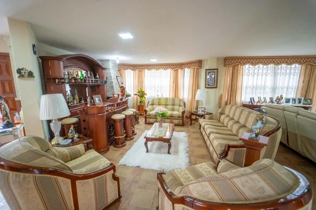 Casa en Venta 444 m² San Isidro del Inca - Buenos Aires — imagen 3