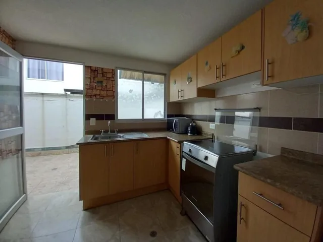 Casa en Venta 98 M²/ Pomasqui/ Conjunto Villa Palermo — imagen 3