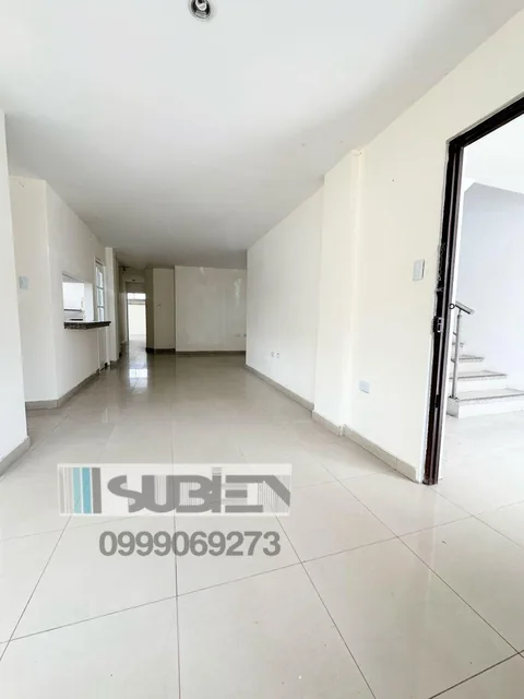 Vendo Departamento Remodelado 3 Dorm. Planta Baja Entrerios Parqueo Terraza, Guayas — imagen 2