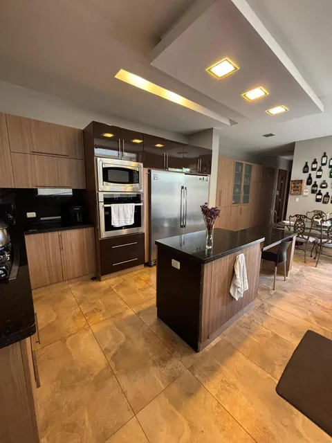 Casa Al Lago con Amplios Espacios, Guayas — imagen 2