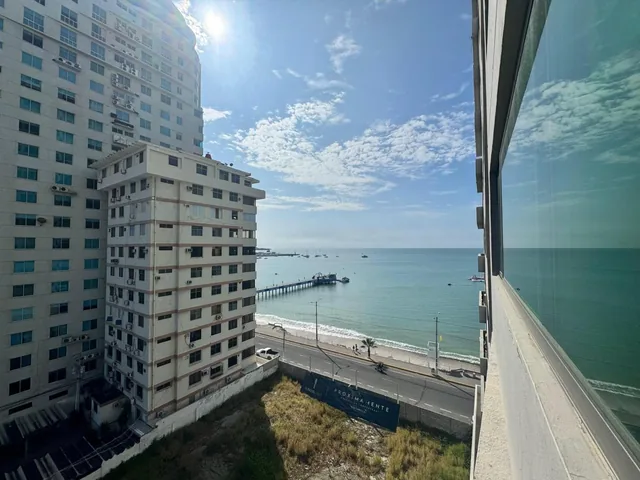 Departamento Frente Al Mar en San Lorenzo, Salinas — imagen 3