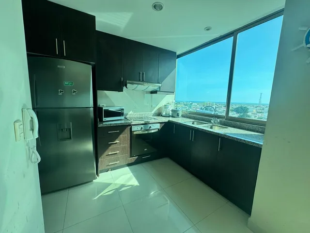 Departamento Frente Al Mar en San Lorenzo, Salinas — imagen 2