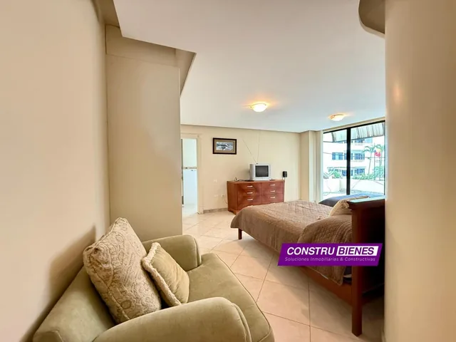 Departamento Amoblado Frente Al Mar, Playa El Murciélago, Manta, Manabí — imagen 2