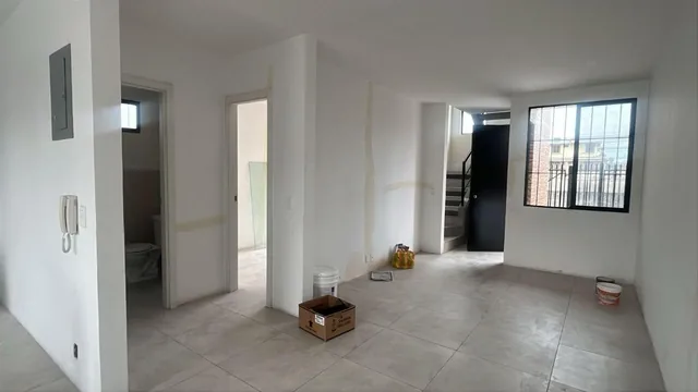 Casa en Venta 106 m² - 2 Plantas - Sector: Las Orquideas, Norte de Guayaquil, Guayas — imagen 5
