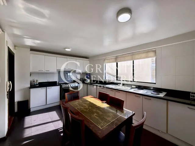Departamento Dúplex de 370 m² con Suite Independiente en Venta en El Batán — imagen 4