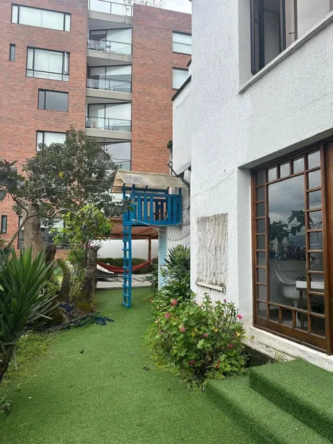 Departamento Duplex de 3 Dorm. con Jardin — imagen 4