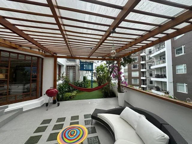 Departamento Duplex de 3 Dorm. con Jardin — imagen 2
