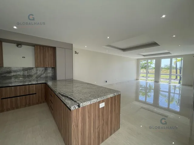 Venta de Casa en Urb. Aires Norte, 4 Habitaciones. m. C, Guayas — imagen 4