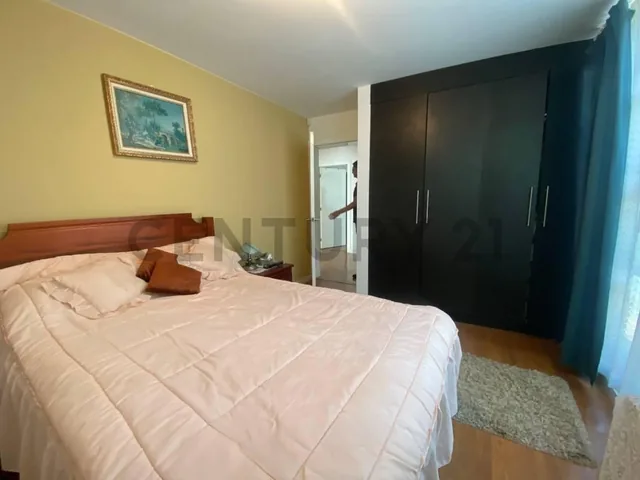 Venta Oportunidad Departamento con Balcón 3 Dorm. Ascensor Urb. El Condado — imagen 4