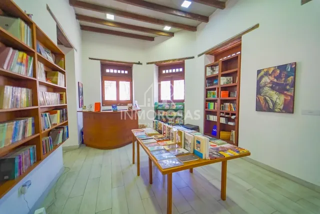 Venta Casa Patrimonial de Lujo $449.900 en Sector El Ejido Ideal Para Inversión — imagen 2