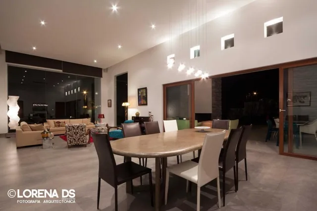 Venta Espectacular Casa de 5 Dorm. en Urbanización Pillagua. Sector Santa Ines. Cumbayá. Js — imagen 4