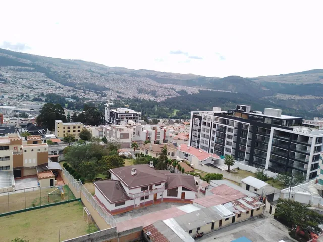 Se Vende Flamante Departamnto de Tres Dorm. de 124 Mt en Ponceano. Provincia de Pichincha — imagen 4