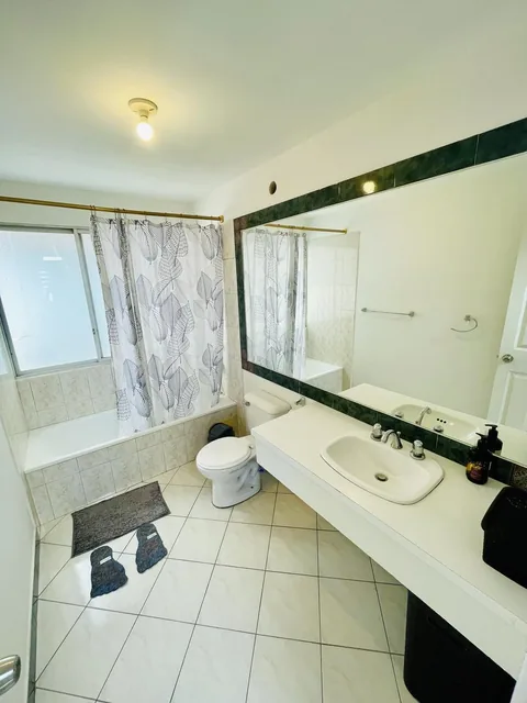 Casa - Quito — imagen 3