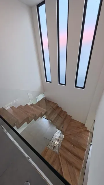 Ciudad Celeste - Moderna Casa en Venta con Amplio Patio - Samborondon, Guayas — imagen 3