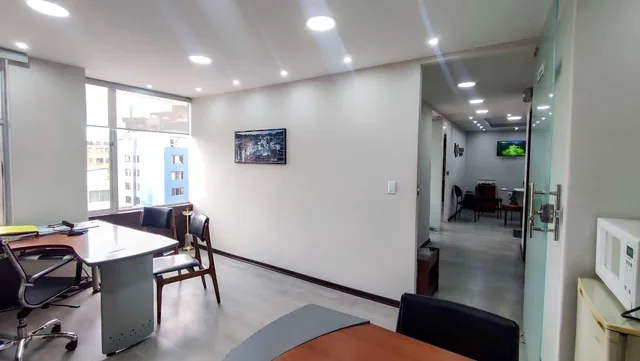 Oficina Remodelada en Venta – La Pradera | 71,50 m² + Parqueadero — imagen 4