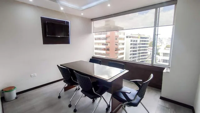 Oficina Remodelada en Venta – La Pradera | 71,50 m² + Parqueadero — imagen 3