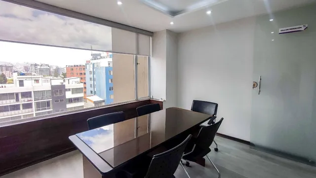 Oficina Remodelada en Venta – La Pradera | 71,50 m² + Parqueadero — imagen 2