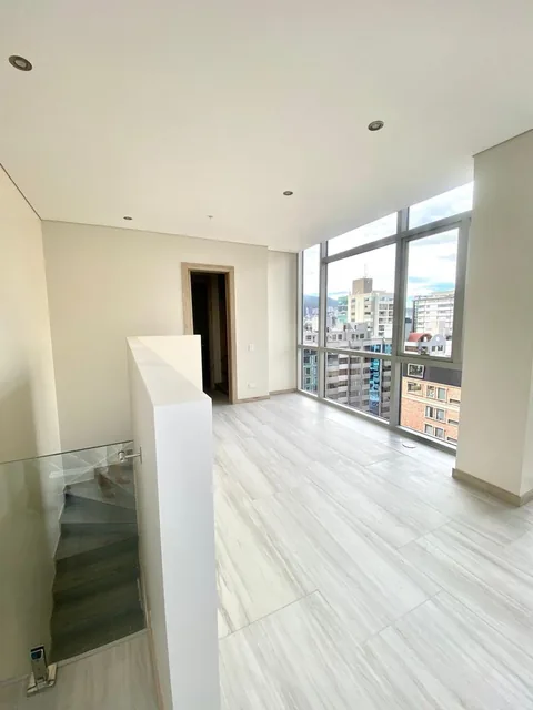 Suite Dúplex Republica del Salvador Sector La Carolina — imagen 5