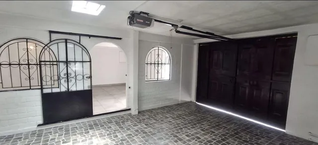 Casa de Venta en El Batán de 325 m² con 7 Habitaciones — imagen 3