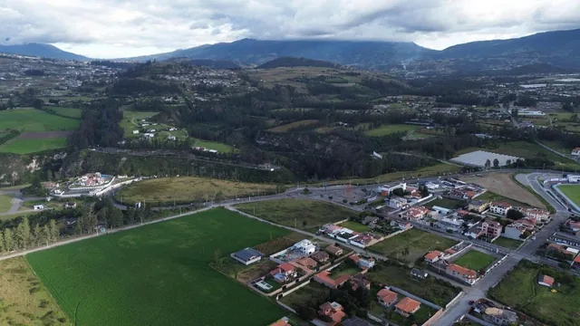 Terreno en Cotacachi, Imbabura — imagen 4