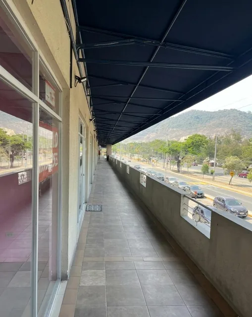 Local de 70 m² en Venta en Vía a La Costa, Guayas — imagen 2