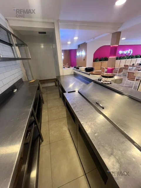 En Venta Restaurante en Cuenca Sector Paseo de Los Cañaris, Azuay — imagen 4
