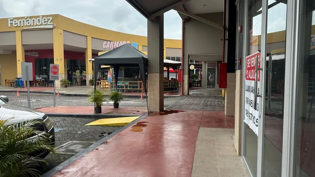 Local Comercial Amplio en Oasis – 72 m² con Mezzanine en Av Narcisa de Jesús, Guayas — imagen 3