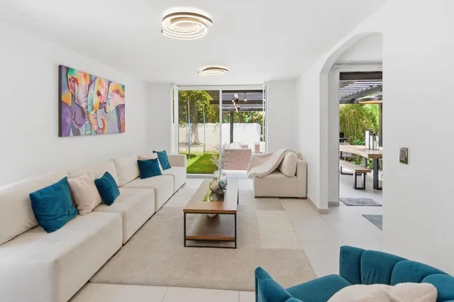 Cumbaya, San Juan, Una Casa Que Enamora, Renovacion Integral y Moderno — imagen 5