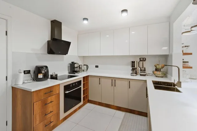 Cumbaya, San Juan, Una Casa Que Enamora, Renovacion Integral y Moderno — imagen 2