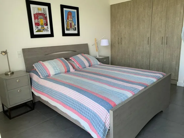 Departamento en San Juan de Cumbayá de 3 Dorm. — imagen 2