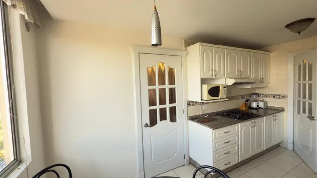 ️ ¡Oportunidad Única! Amplio Dpto de 110 m² en Portugal y Eloy Alfaro - — imagen 4