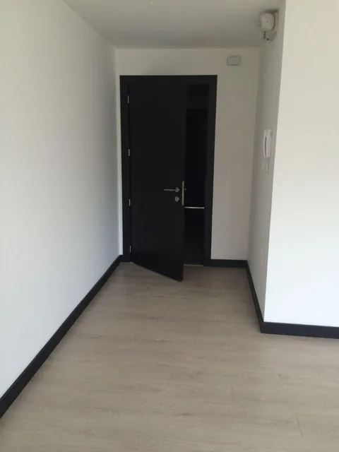 Oficina en Venta 51 m² en La Carolina, Edificio Nuevo, Moderno, con Parqueadero y Vista Espectacular — imagen 2