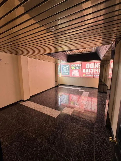 Oficina con Parqueo en Condominio Privado - Urdesa Central, Guayas — imagen 5