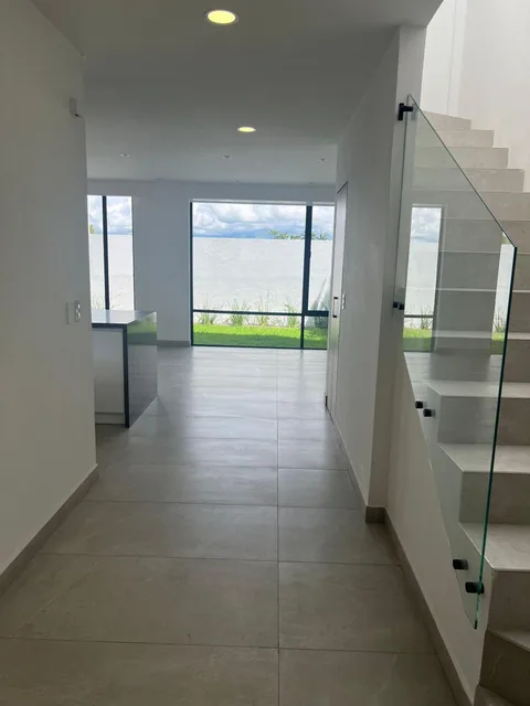 Casa Nueva de Venta, 215 m², Tumbaco Sector Tola Alta — imagen 2