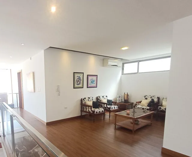 Casa en Venta, Urb. Los Parques en Ceibos, Guayas — imagen 2