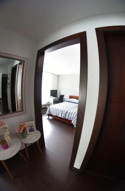 En Venta Estupendo y Muy Cómodo Departamento, 2 Dorm., Dentro de La Urb El Condado, Etapa 3. Provincia de Pichincha — imagen 3